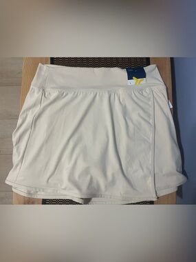 Old Navy cream Women's Skort